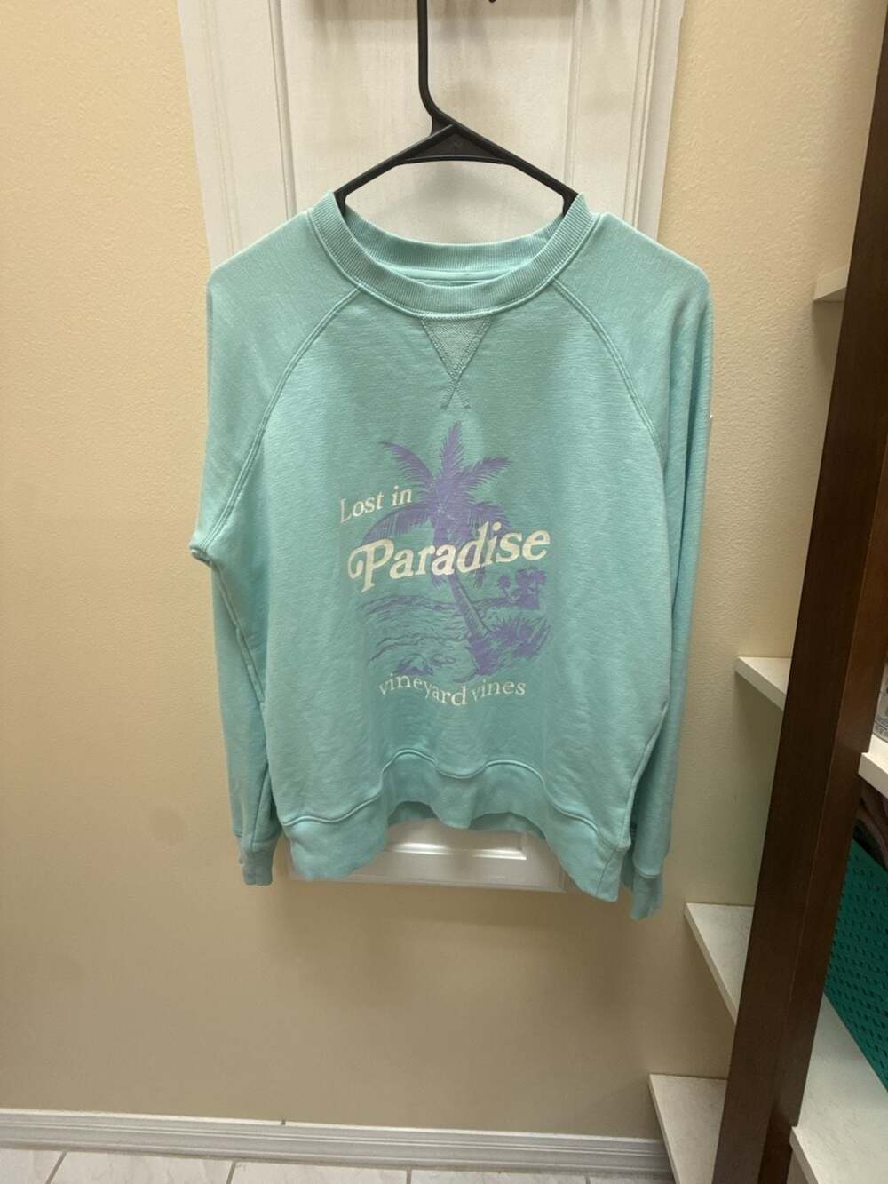 Vineyard Vines Lost in Paradise Graphic Pullover Sweatshirt Size M
